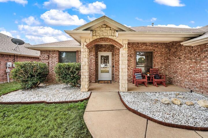 Property Photo:  725 Big Willow Drive  TX 76179 