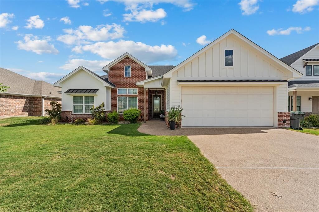 Property Photo: 10413 Fallen Leaf Drive TX 76712
