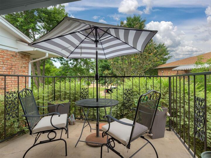 Property Photo:  2527 NW 62nd Street 219  OK 73112 