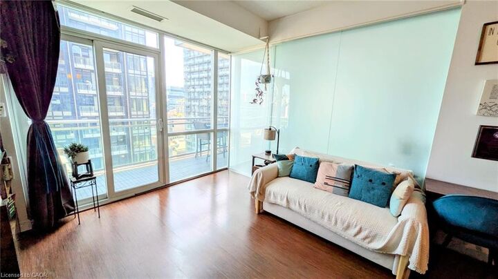 Property Photo:  116 George Street 1501  ON M5A 3S2 