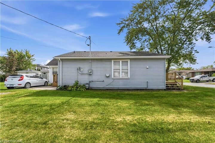 Property Photo: 14 Sauer Avenue ON L3B 5H2