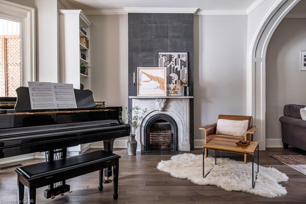 Property Photo:  132 Herkimer Street  ON L8P 2H1 