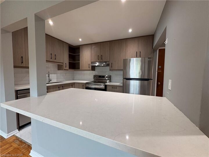 Property Photo:  1797 Main Street W 4  ON L8S 1H6 