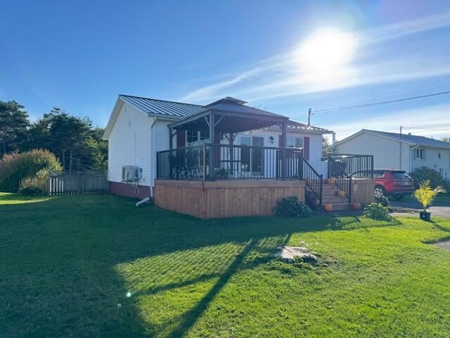 Property Photo:  52 Macwilliams Drive  PE C1N 4L3 
