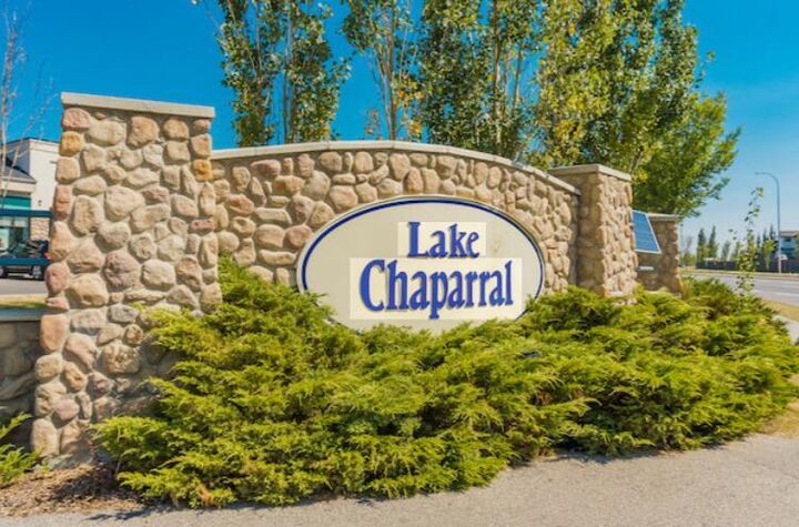 Property Photo:  27 Chapman Close SE  AB T2X 3S8 