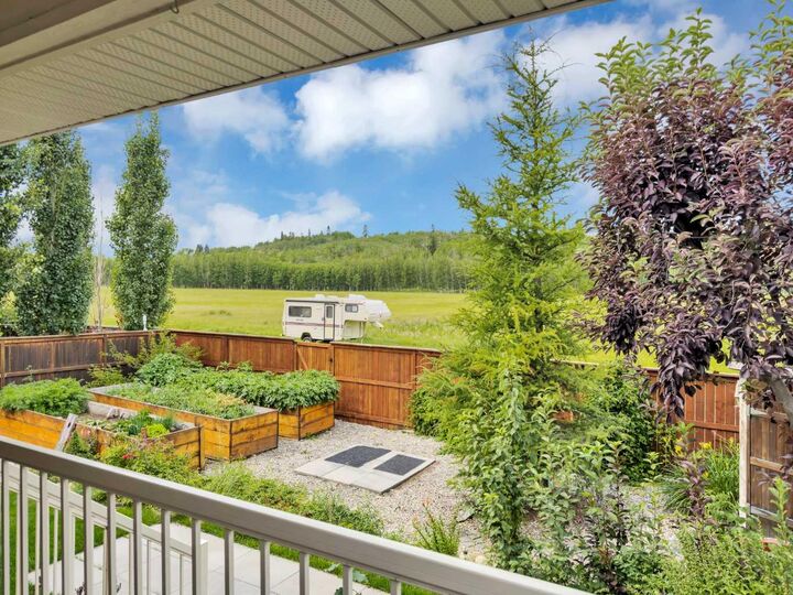 Property Photo: 128 12 Ave NE AB T0M 1X0
