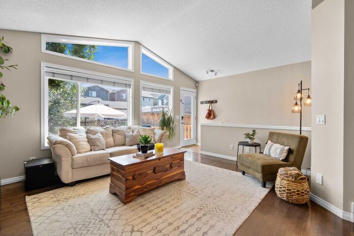 Property Photo: 38 Auburn Bay Gardens SE AB T3M 0K3