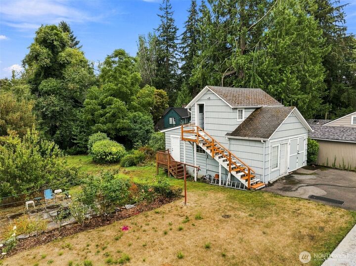 Property Photo: 16414 6th Avenue SW WA 98166