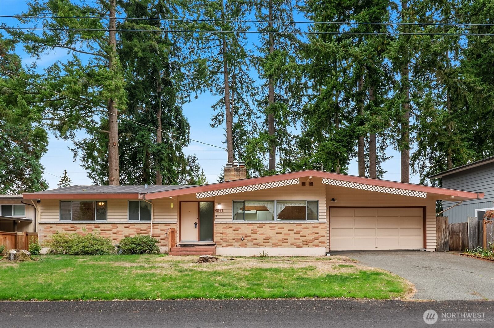 Property Photo:  5653  125th Avenue SE  WA 98006 