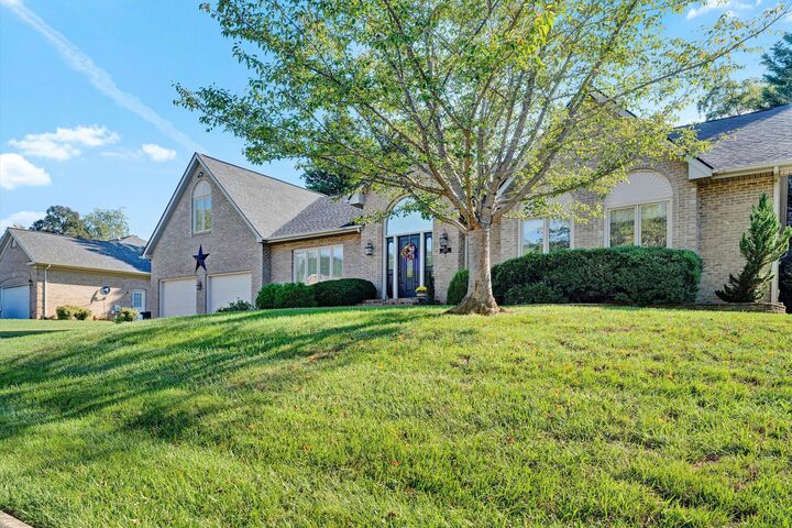 Property Photo: 5232 Dresden Ln VA 24012