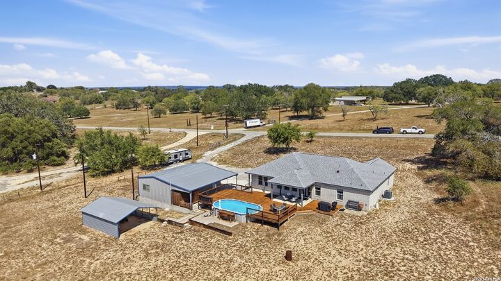 Property Photo:  254 Broken Arrow  TX 78114 