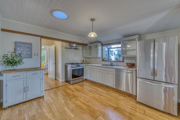 Property Photo:  753 Jessie Street  CA 93940 