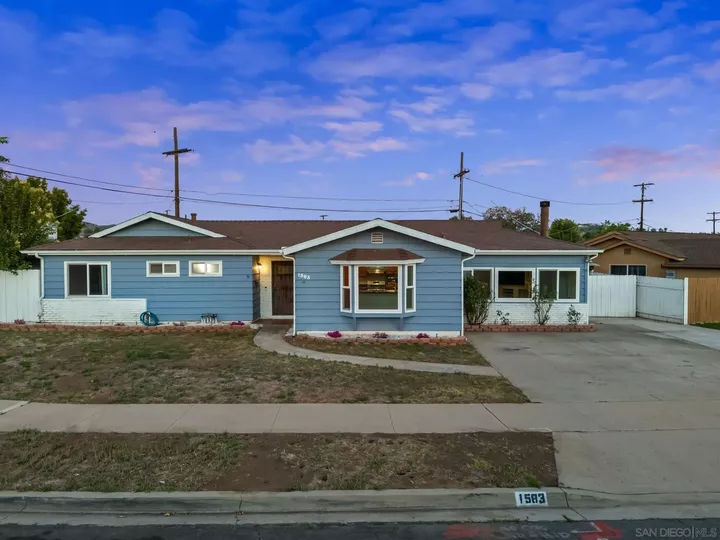 Property Photo:  1583 Jade Avenue  CA 92019 