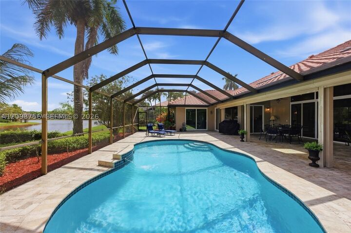 Property Photo: 158 Dockside Cir FL 33327