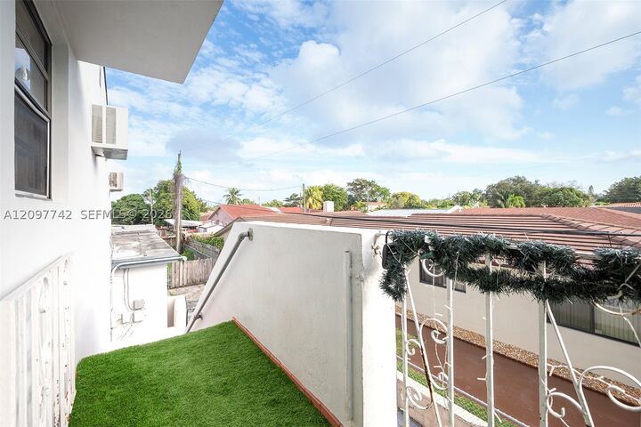 Property Photo:  531 NW 35th Ave 2  FL 33125 