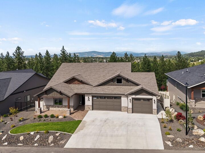 Property Photo: 14303 E 39th Ln WA 99037