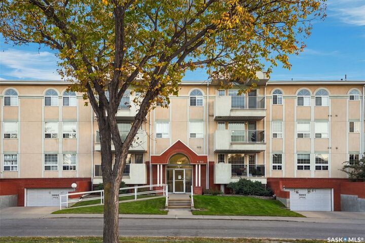 Property Photo:  1700 Main Street 208  SK S7H 5S1 