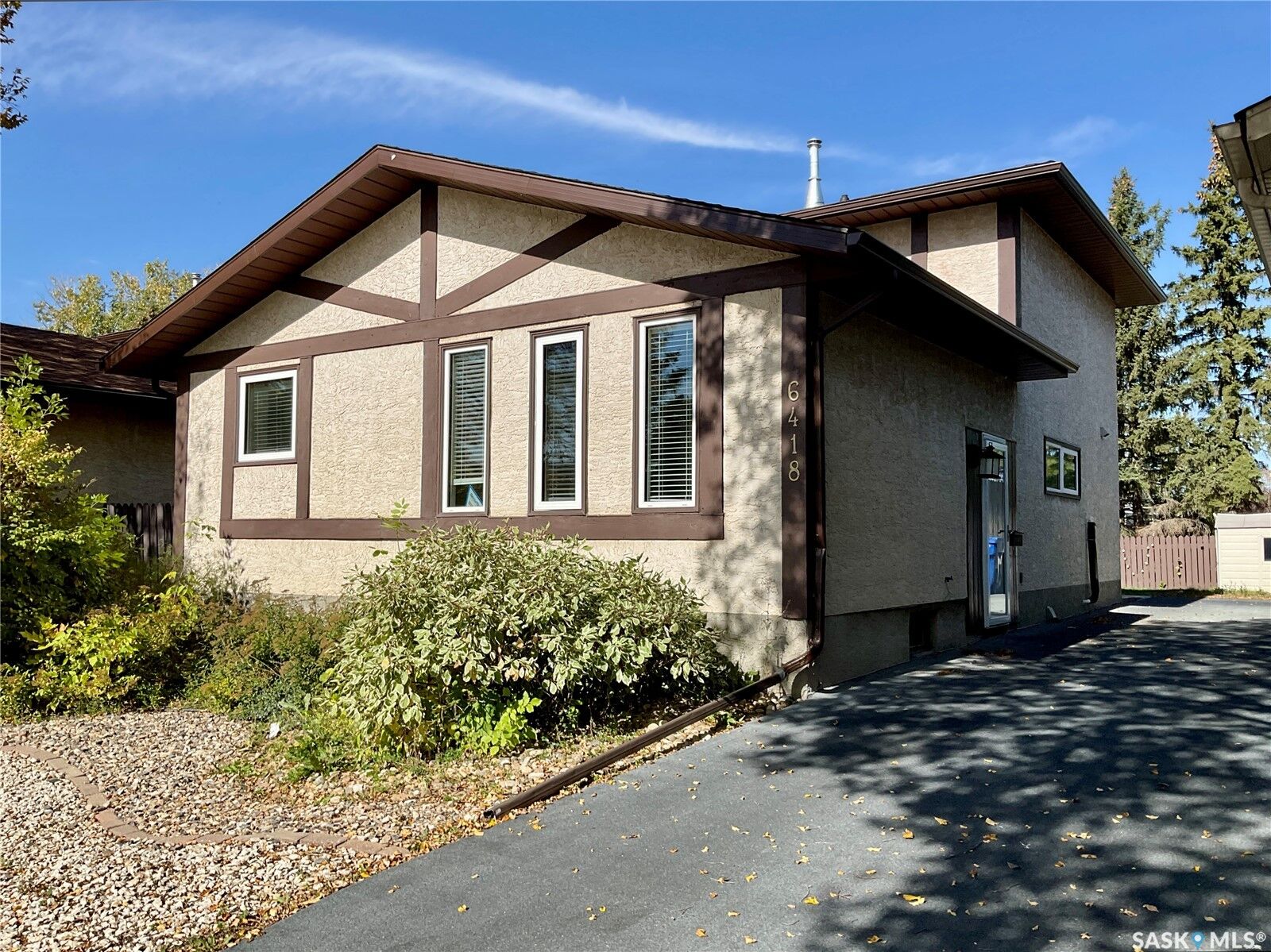 Property Photo:  6418 Dalgliesh Drive  SK S4X 2R2 