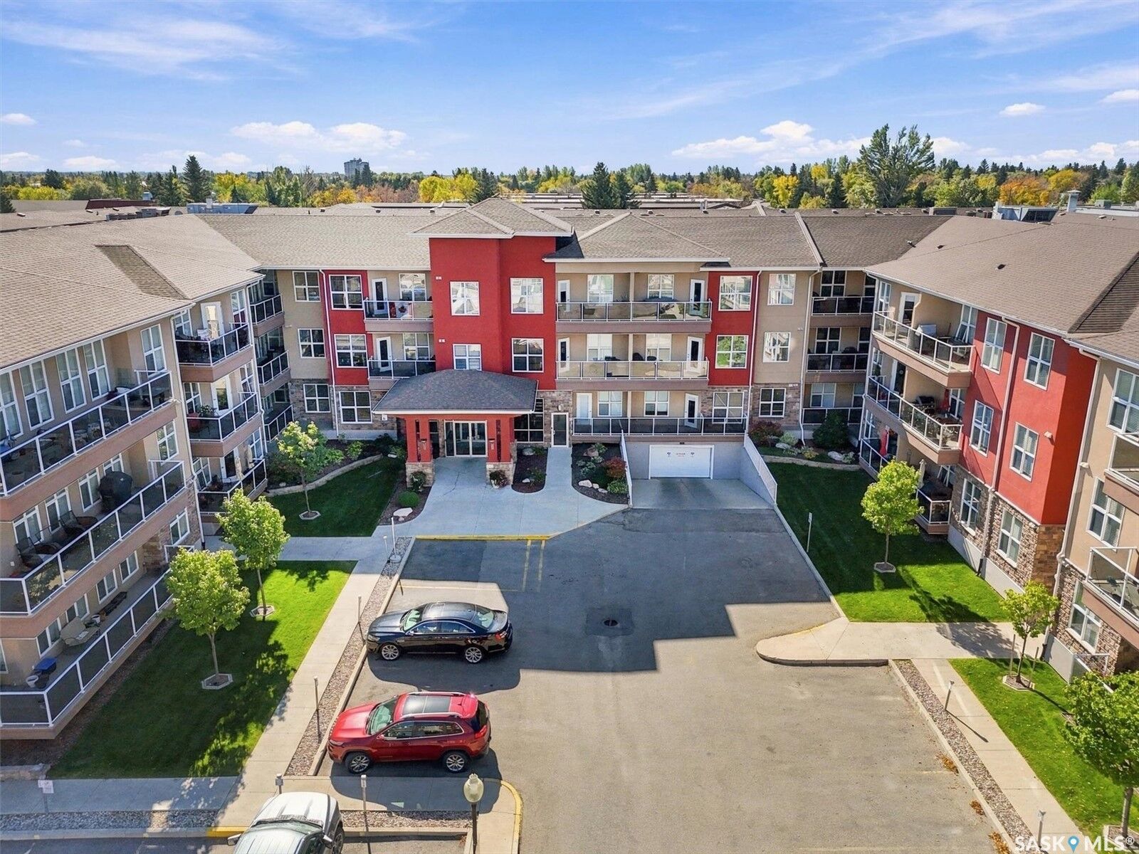 Property Photo:  1035 Moss Avenue 111  SK S7H 2E5 