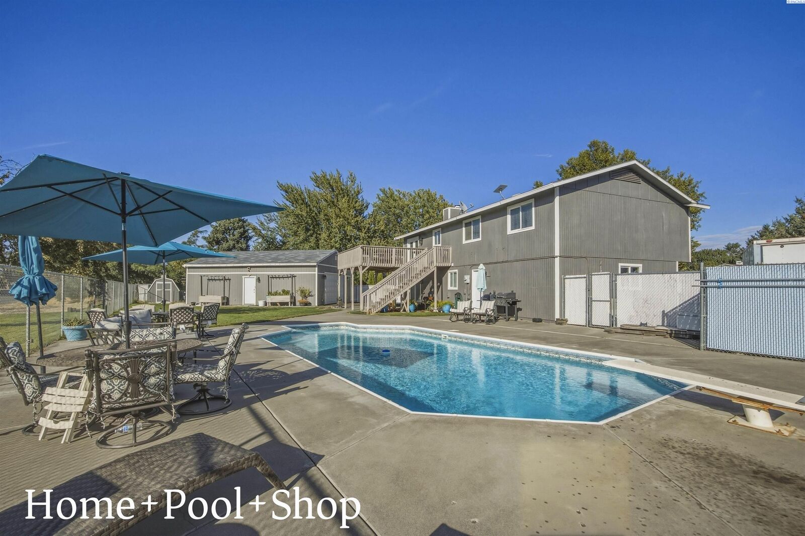 Property Photo:  5121 W Margaret Street  WA 99301 