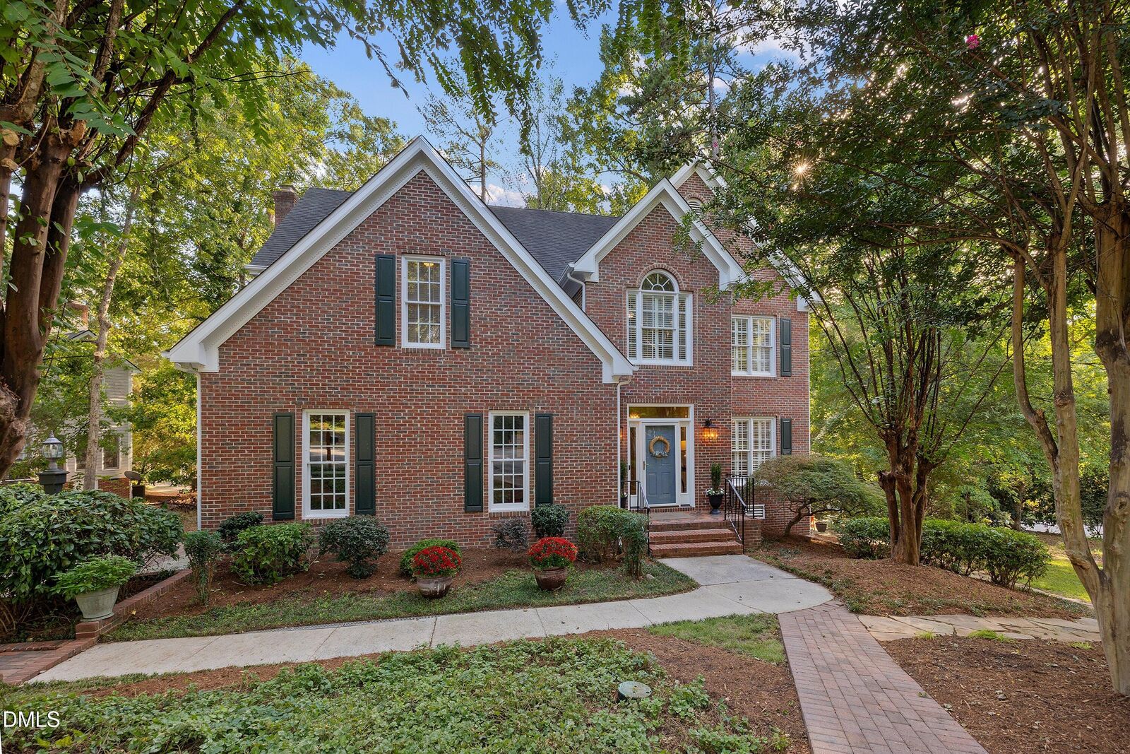 Property Photo: 103 Parkgrove Court NC 27519