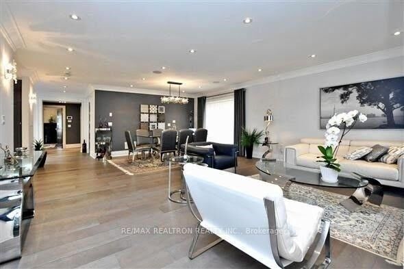 Property Photo:  57 Oxford Street  ON L4C 4L6 