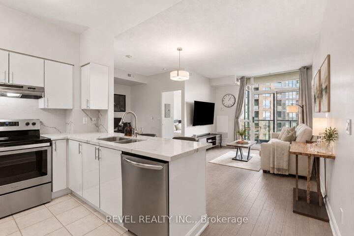 Property Photo:  231 Fort York Boulevard 2001  ON M5V 1B2 