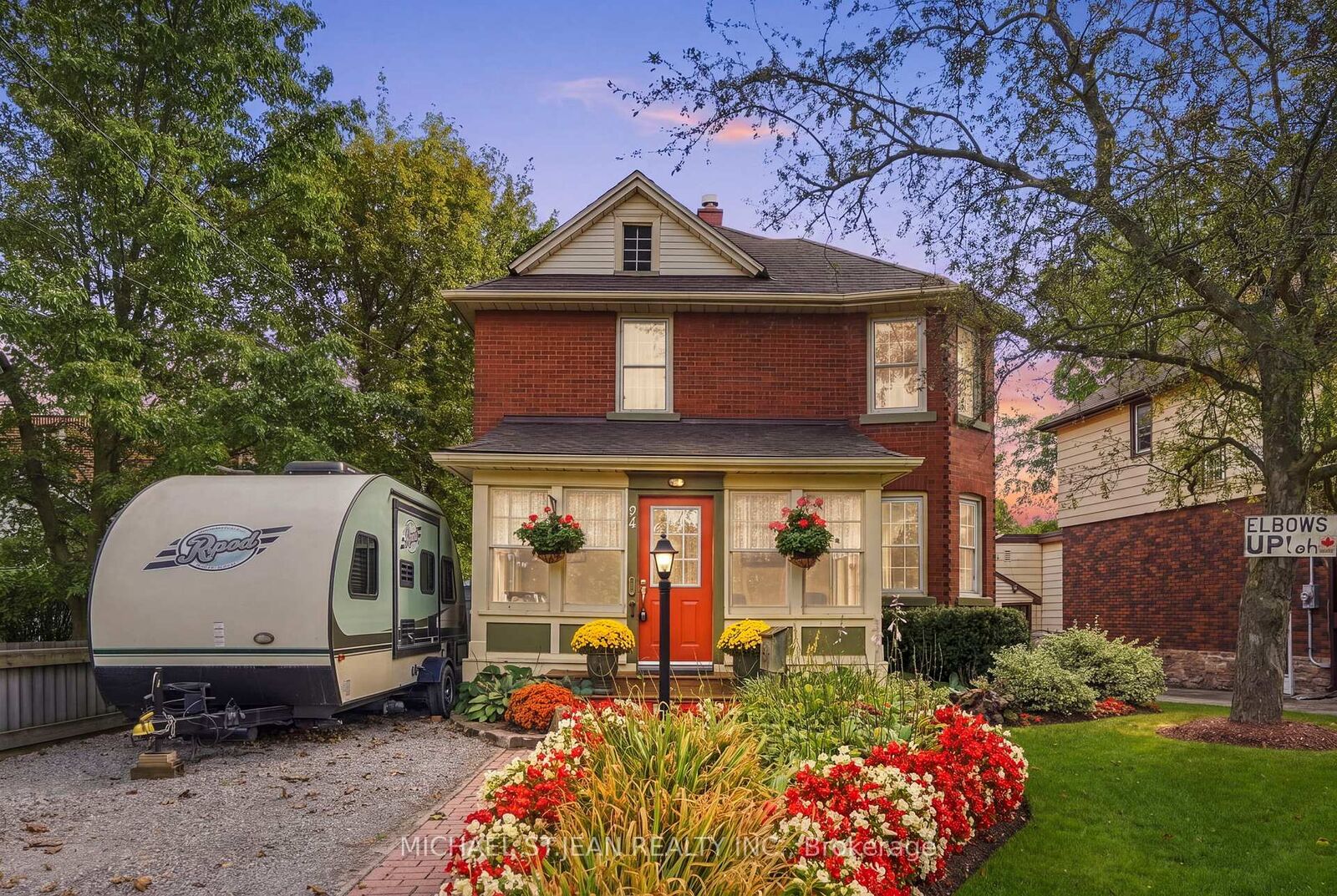 Property Photo:  94 River Road  ON L3B 2R9 
