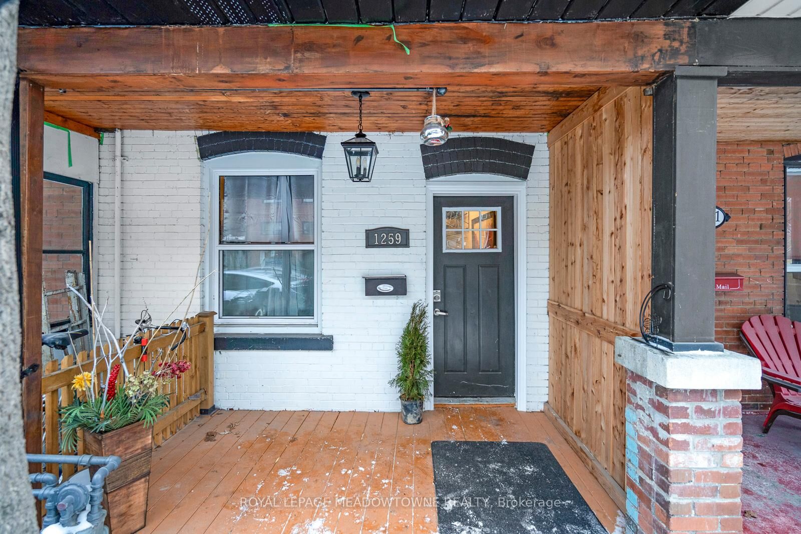 Property Photo:  1259 Davenport Road  ON M6H 2H2 