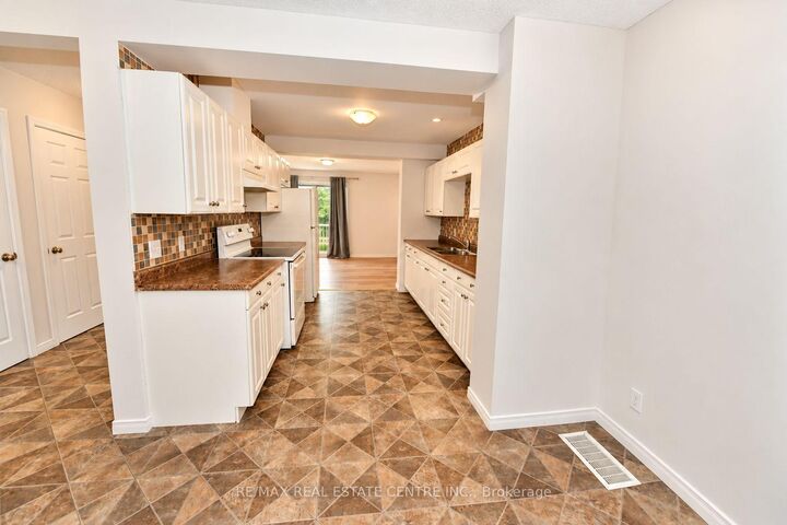 Property Photo:  23 Howe Drive 8  ON N2E 1J3 
