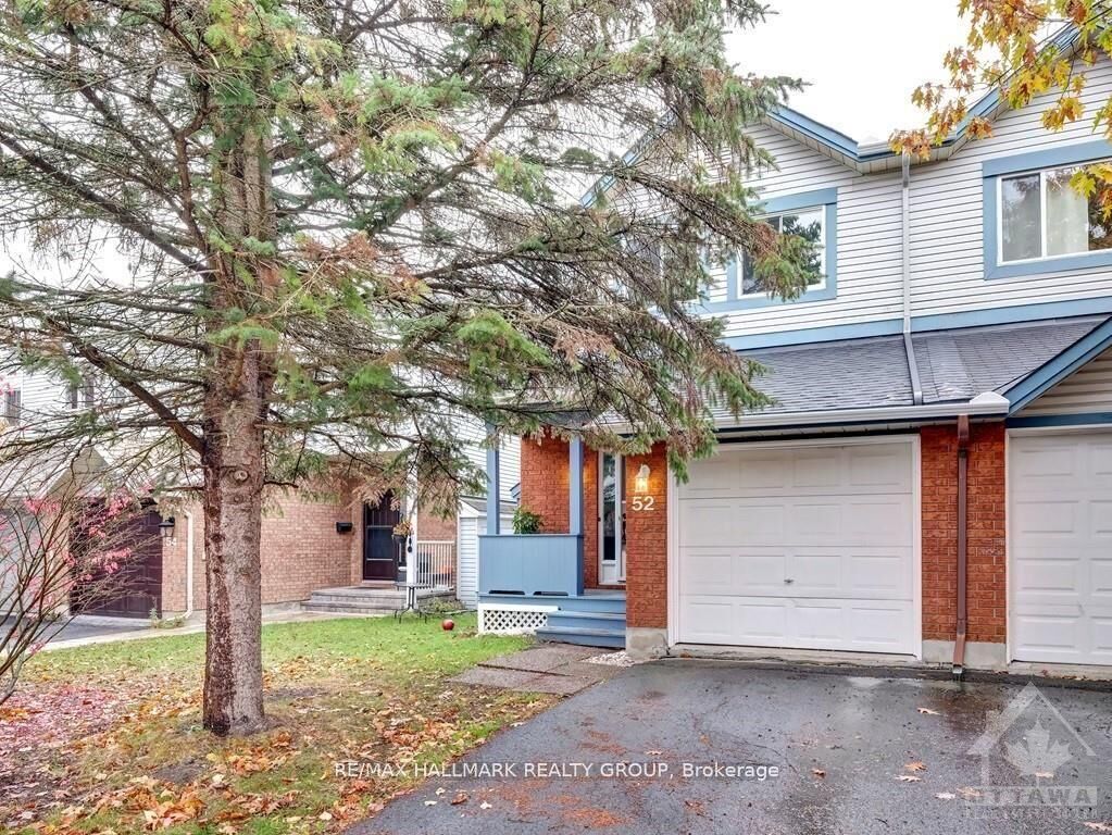 Property Photo: 52 Piper Crescent ON K2K 2S8
