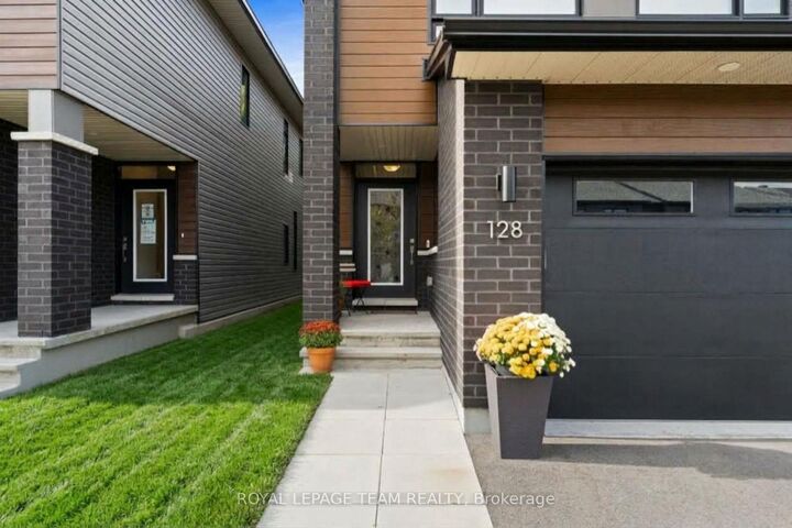 Property Photo: 128 Bristol Crescent ON K0G 1J0