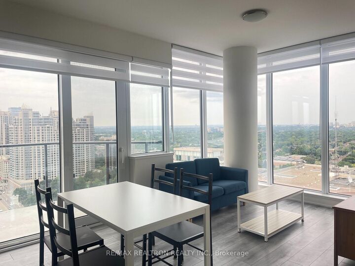 Photo de la propriété:  15 Ellerslie Avenue 2610  ON M2N 0L7 