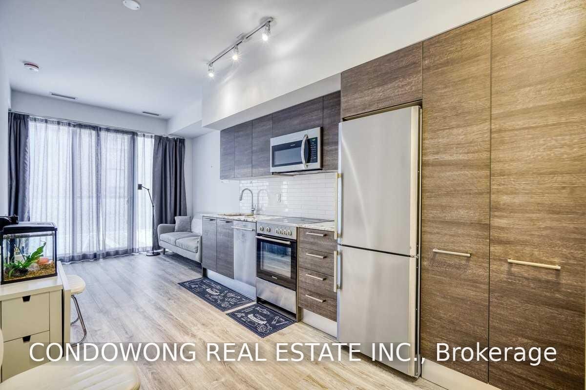 Property Photo:  28 Wellesley Street E 310  ON M4Y 0C4 
