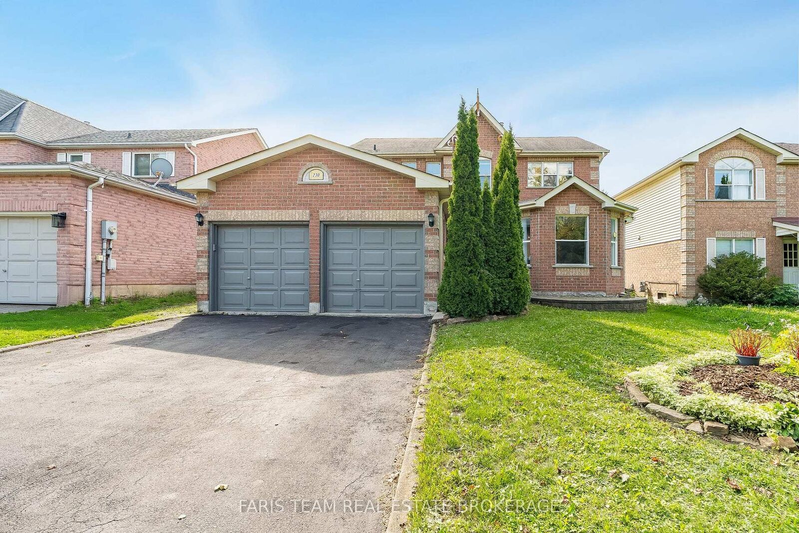 Property Photo:  230 Mary Anne Drive  ON L4N 7R2 
