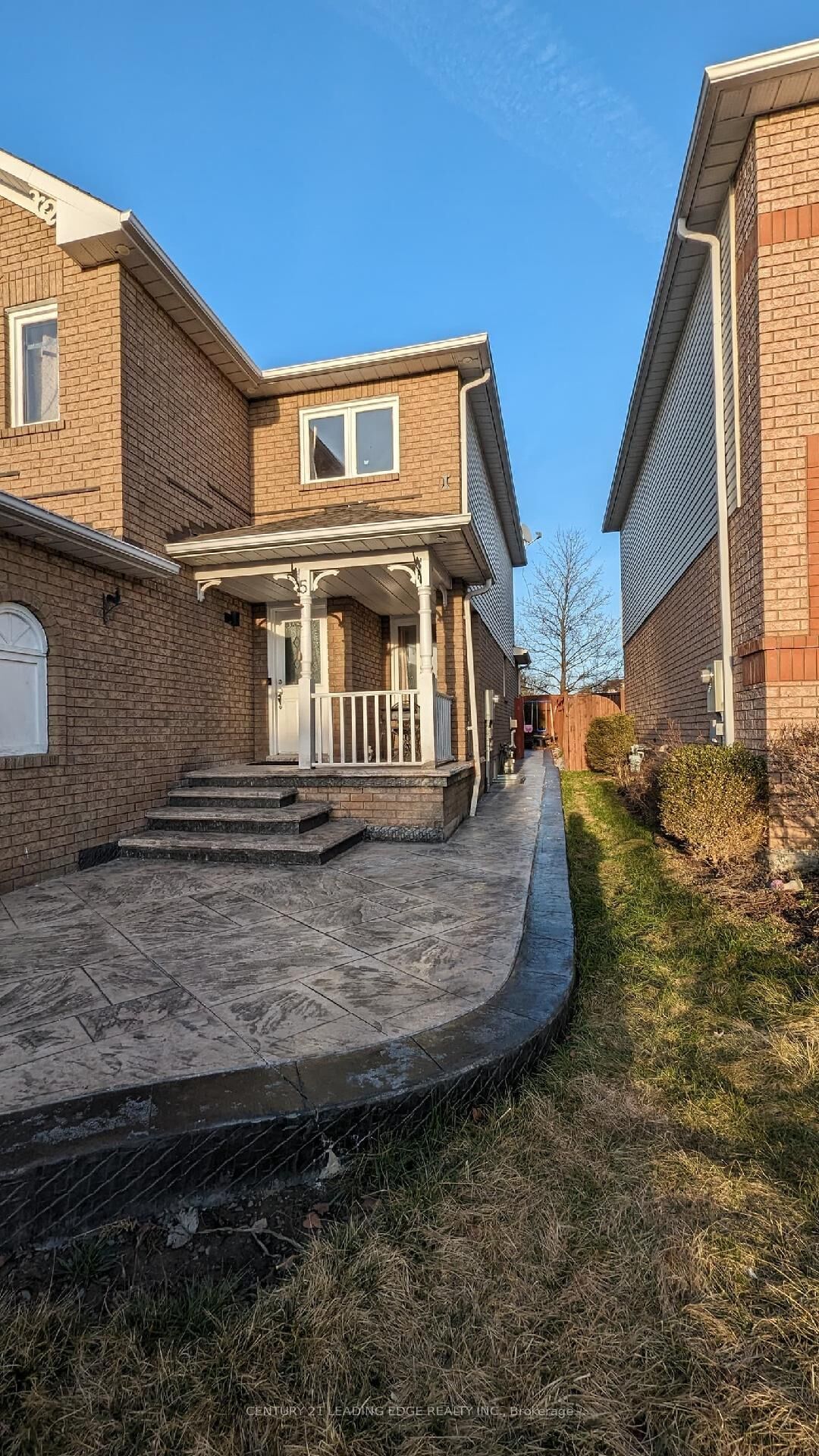 Property Photo:  5 Vintage Drive Basement  ON L1R 2P4 