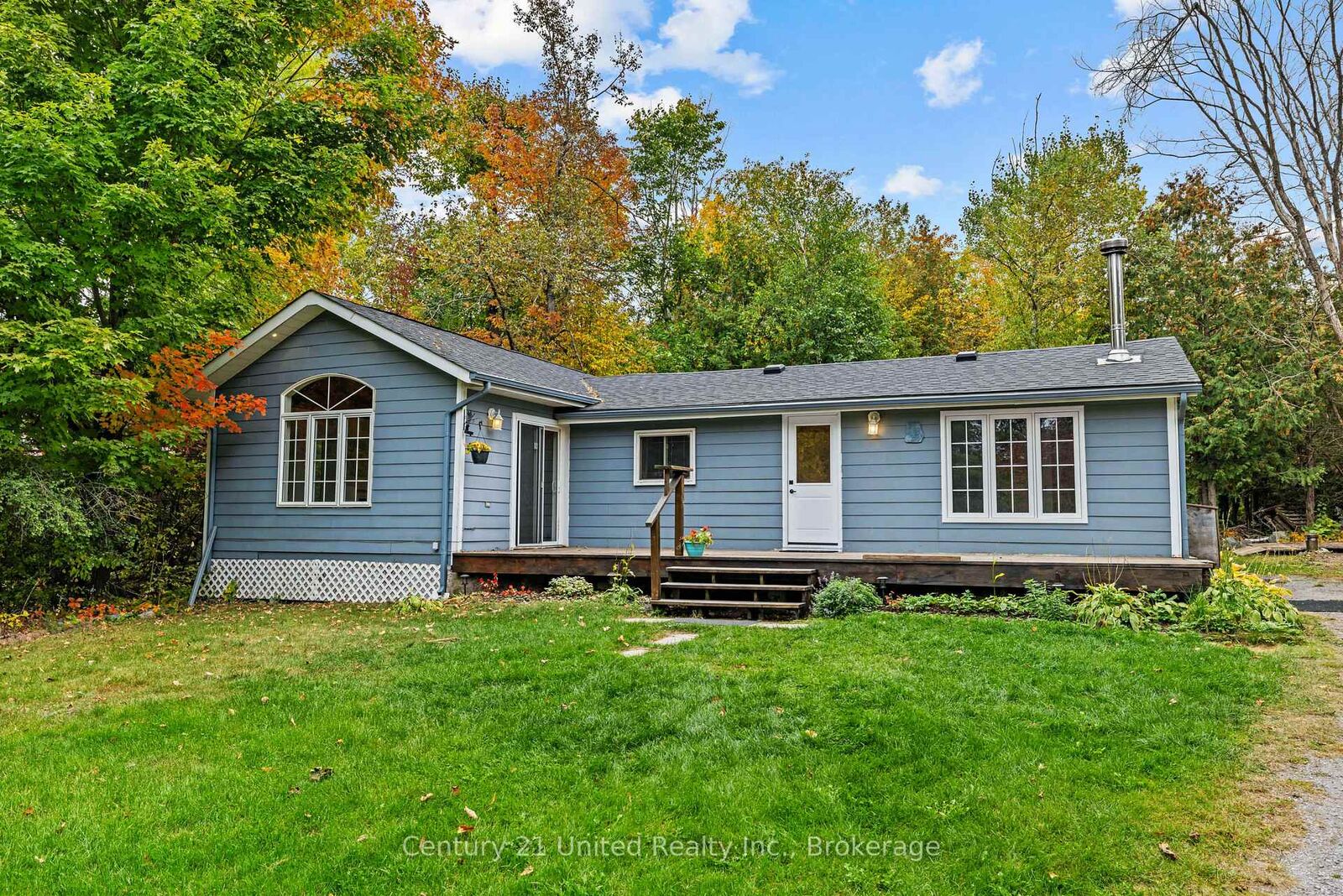 Property Photo:  1249 Birchview Road  ON K0L 2H0 