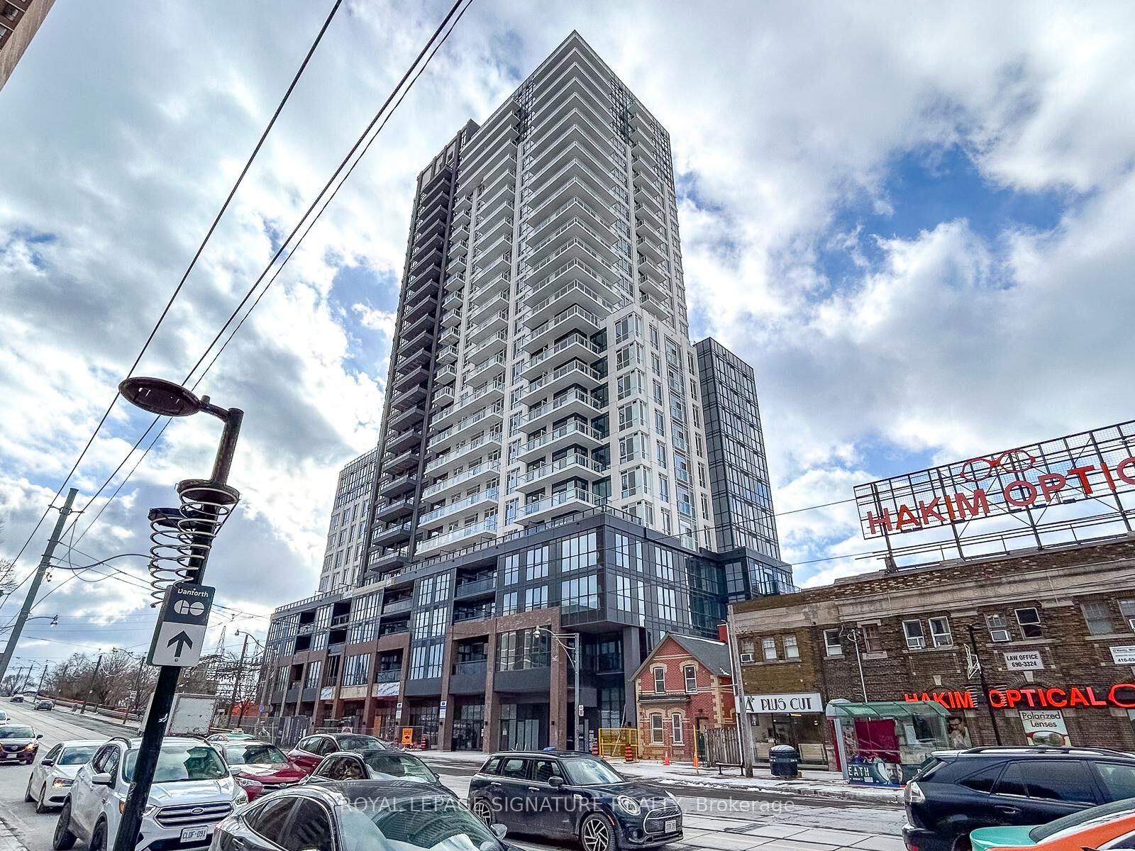 Property Photo:  286 Main Street 1707  ON M4C 0B3 