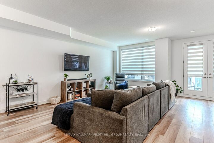 Property Photo:  9 Red Maple Lane  ON L9J 0N4 