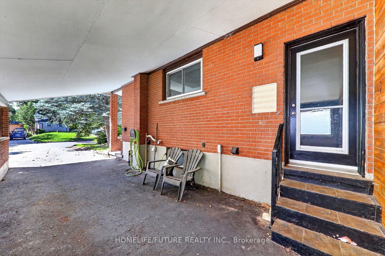 Property Photo:  7 Cardill Crescent Room A  ON N2L 3Y7 