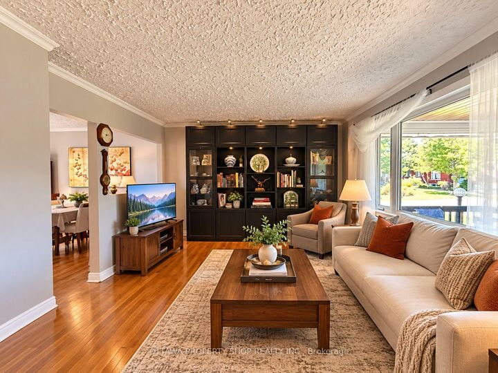 Property Photo: 1465 Queensdale Avenue ON K1T 1J2
