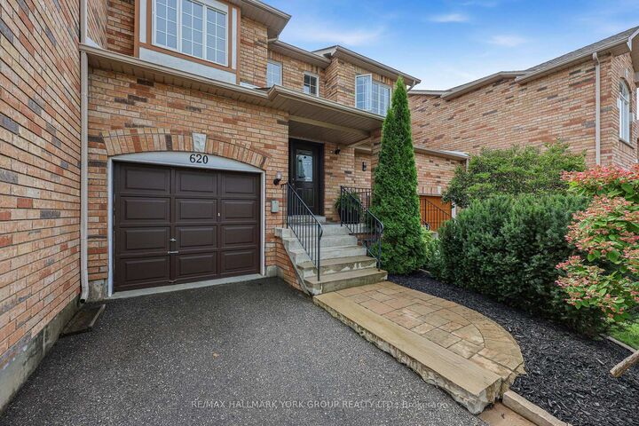 Property Photo:  620 Bondi Avenue  ON L3Y 8S8 