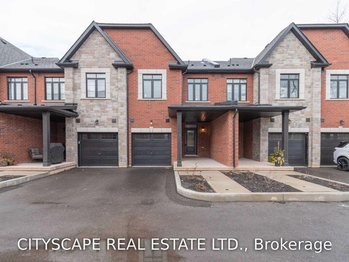 Property Photo: 5226 Pinedale Drive ON L7L 4J1