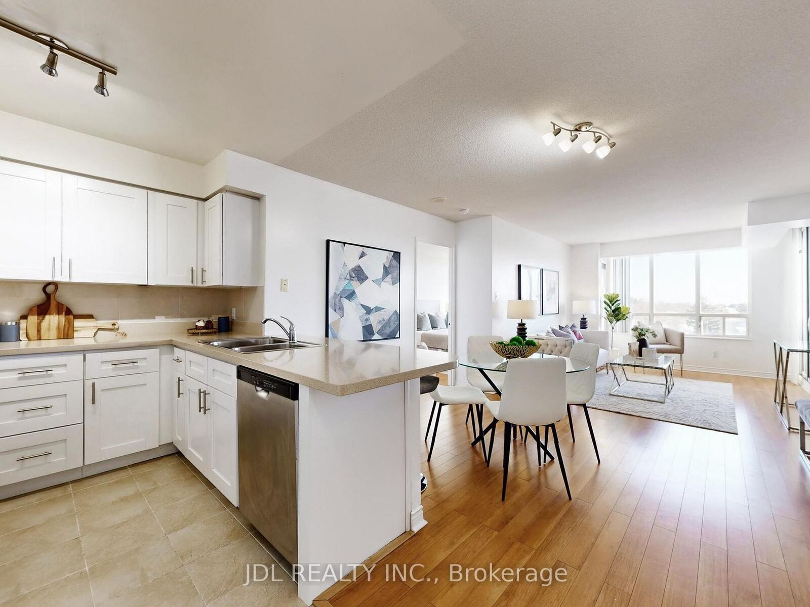 Property Photo:  260 Doris Avenue 906  ON M2N 6X9 