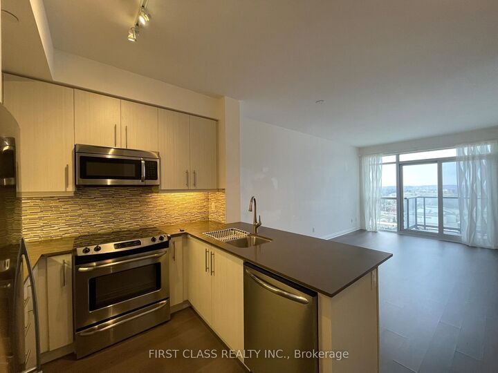 Property Photo:  55 Oneida Crescent 1106  ON L4B 4T9 