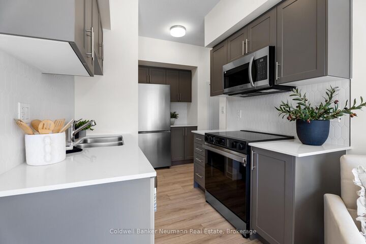 Property Photo:  940 St David Street N 51  ON N1M 0L7 