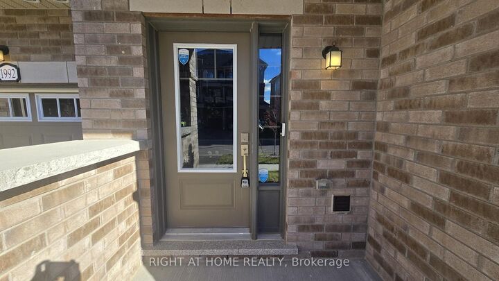 Property Photo:  1992 Cameron Lott Crescent  ON L1H 7K5 