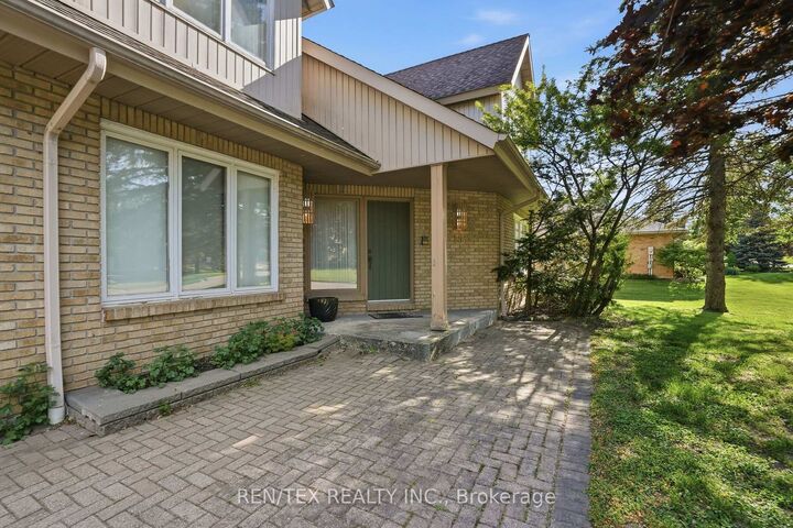 Property Photo:  18 Curtis Crescent  ON L7B 1C3 