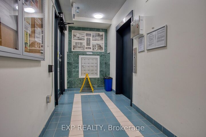 Property Photo:  17 King Street E 502  ON L9H 1B7 