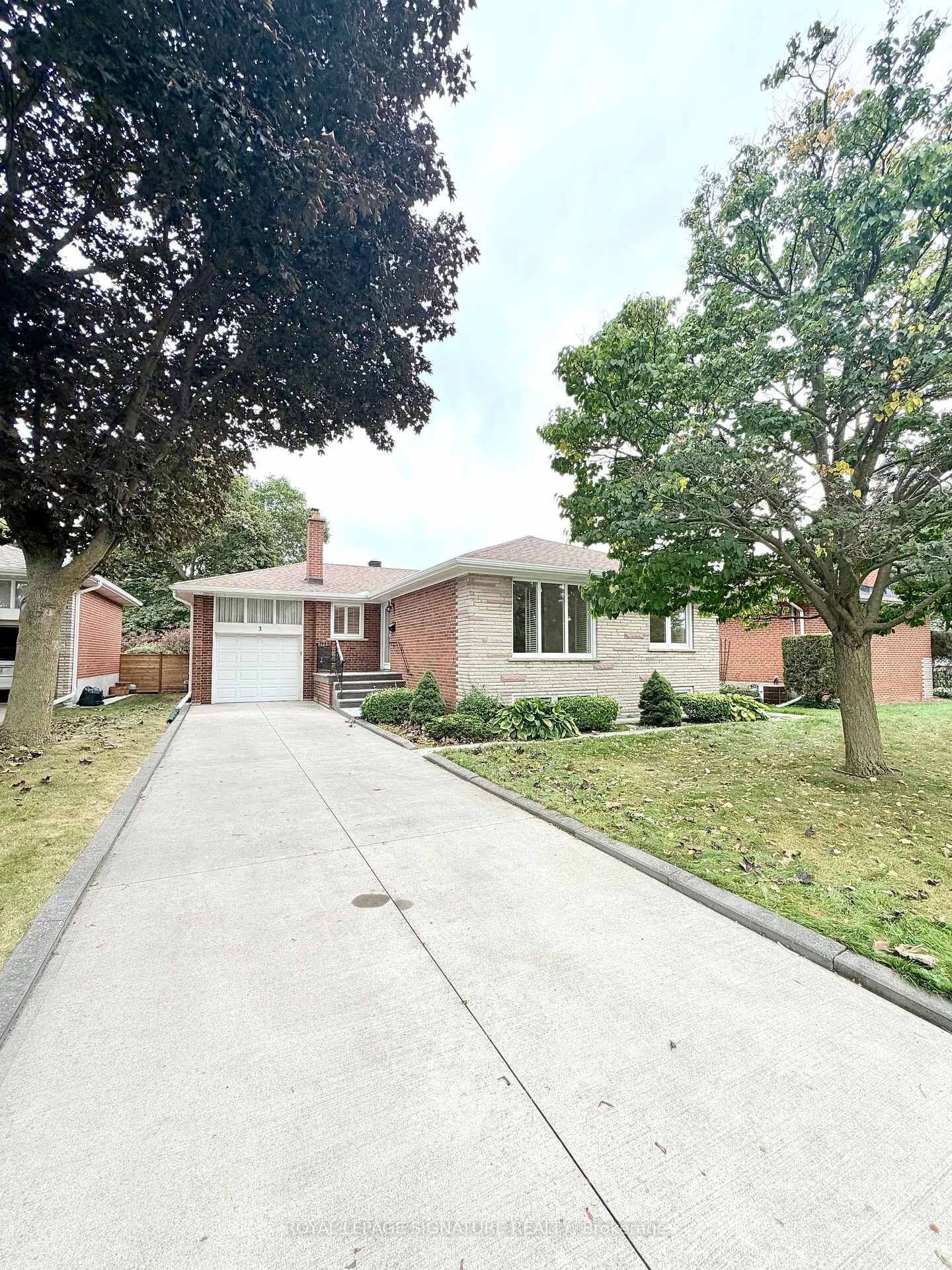 Property Photo:  3 Avery Avenue Basement  ON M9C 1K1 